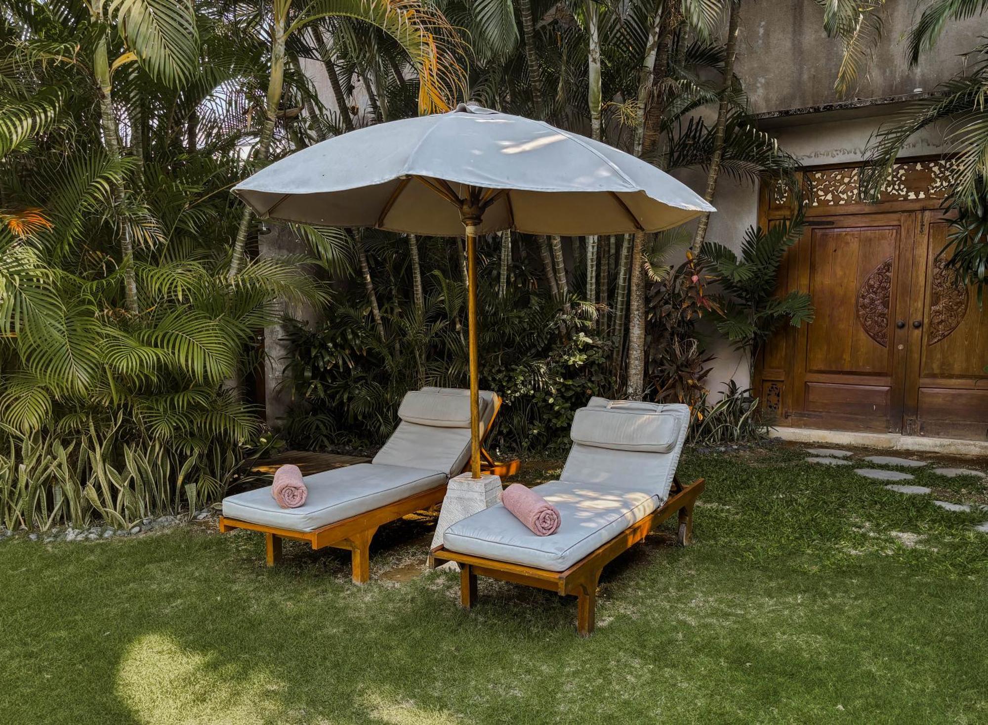 Villa Chocolat Seminyak Exterior photo