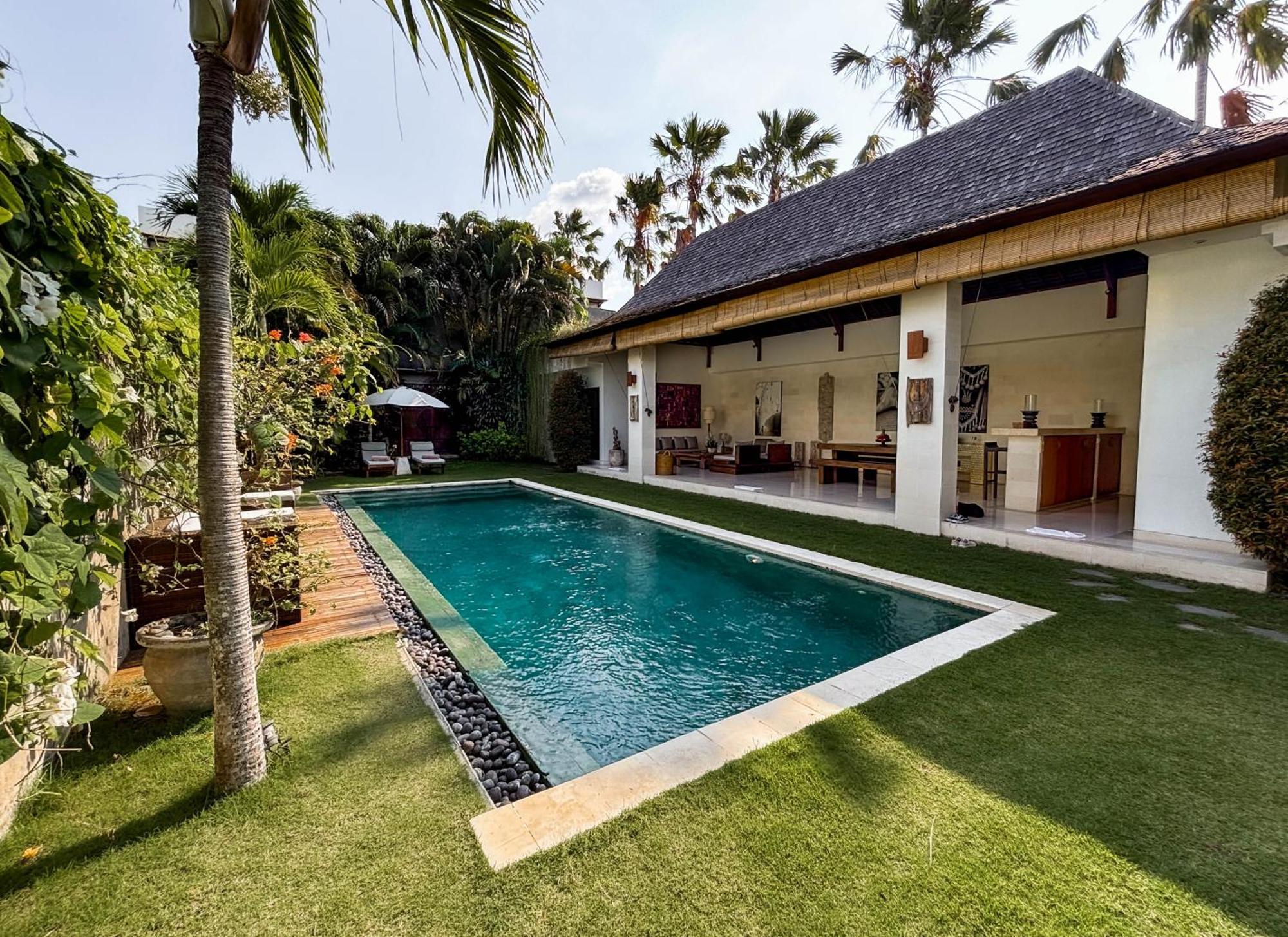 Villa Chocolat Seminyak Exterior photo