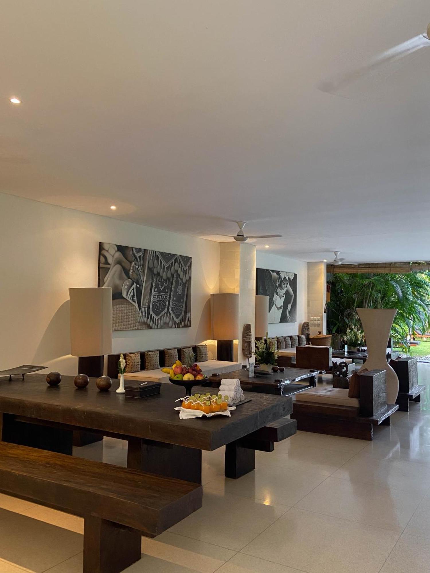 Villa Chocolat Seminyak Exterior photo